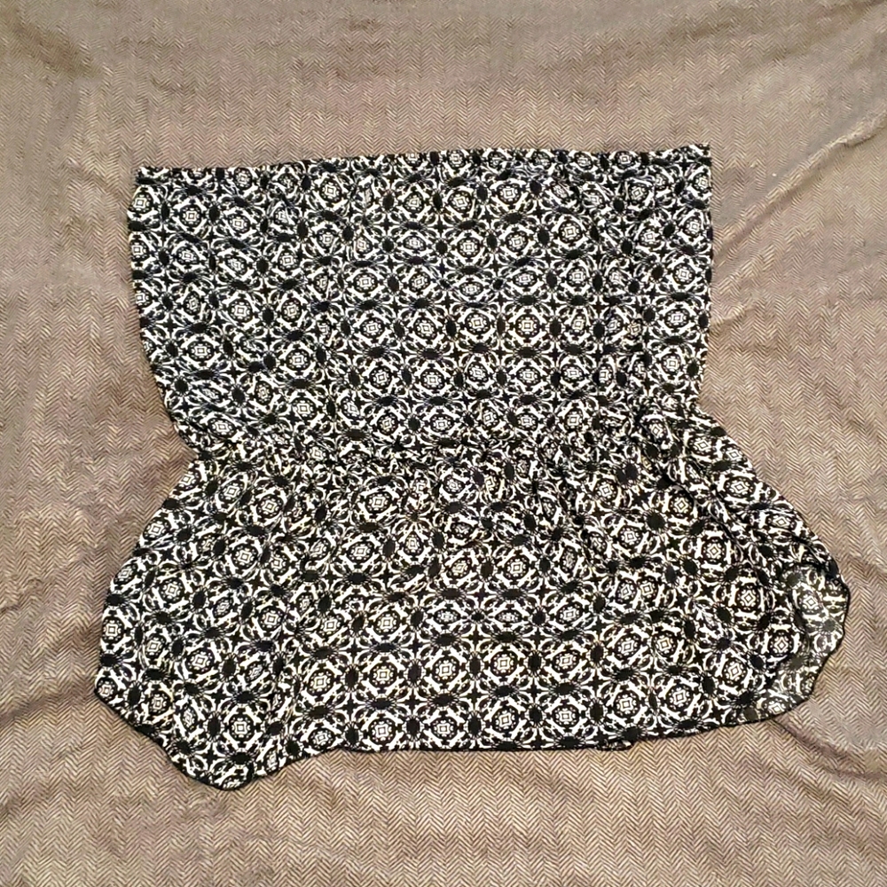 Strapless flowy shirt